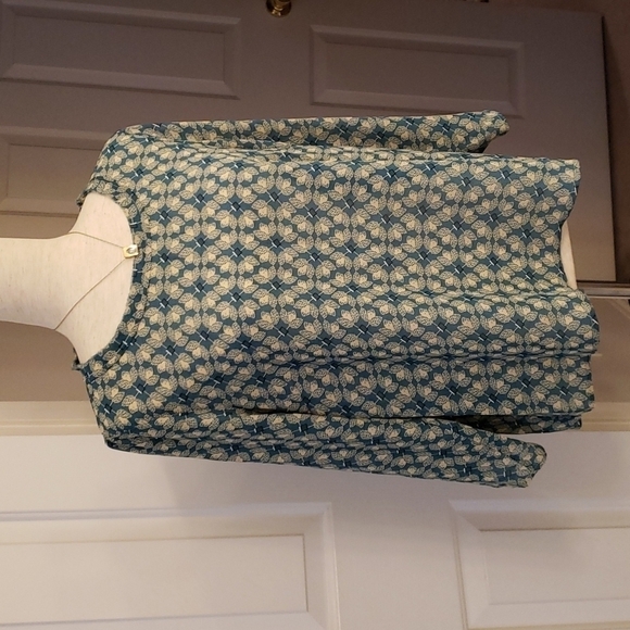 Cabi Jade Leaf Print Top - Picture 4 of 14